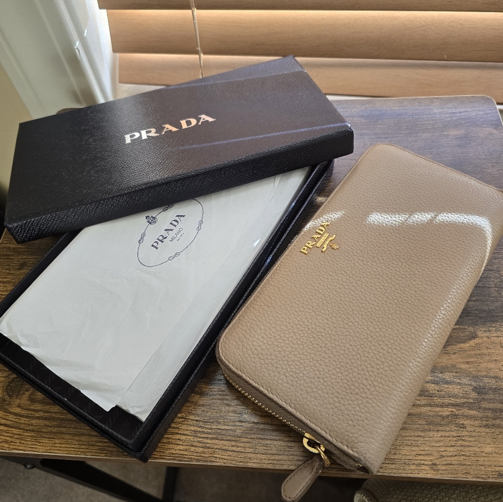 Prada Tan Leather Wallet - Picture 2 of 11